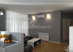 Daire 3-oda 80 m² - Alexandra Puşkin, Batumi
