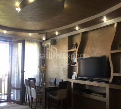 Daire 3-oda 80 m² - Yurievskaya, Batumi