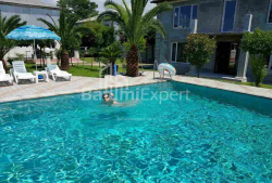 Daire 7-oda 220 m² - Yurievskaya, Batumi