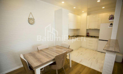 Daire 3-oda 70 m² - Niko Pirosmani, Batumi
