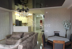 Daire 112 m² Daire - Şerif Khimshiashvili, Batumi, Gürcistan
