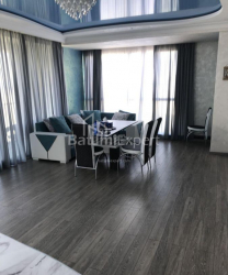 Daire 90 m² Daire - Yurievskaya, Batumi, Gürcistan