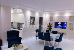 Daire 86 m² Daire - Alexandra Puşkin, Batumi, Gürcistan