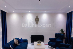 Daire 4-oda 86 m² - Alexandra Puşkin, Batumi