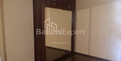 Daire 130 m² Daire - Şerif Khimshiashvili, Batumi, Gürcistan