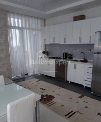 Daire 2-oda 50 m² - Niko Pirosmani, Batumi
