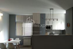 Daire 80 m² Daire - Alexandra Puşkin, Batumi, Gürcistan
