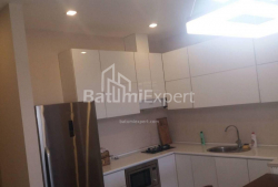 Daire 92 m² Daire - Zuraba Gorgiladze, Batumi, Gürcistan