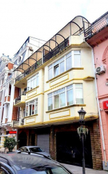 Daire 3-oda 134 m² - Vakhtang Gorgasali, Batumi