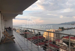 Daire 3-oda 160 m² - İlya Çavçavadze, Batumi