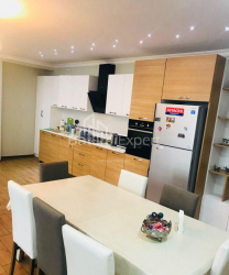 Daire 4-oda 147 m² - Şerif Khimshiashvili, Batumi