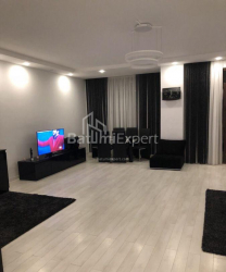Daire 90 m² Daire - Vakhtang Gorgasali, Batumi, Gürcistan
