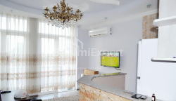 Daire 3-oda 60 m² - Alexandra Puşkin, Batumi