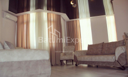 Daire 80 m² Daire - Zuraba Gorgiladze, Batumi, Gürcistan