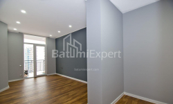 Daire 112 m² Daire - Şalva Inasaridze, Batumi, Gürcistan