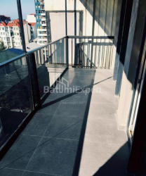 Daire 3-oda 88 m² - Şerif Khimshiashvili, Batumi