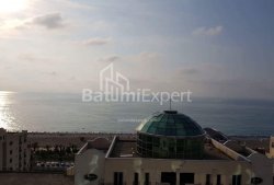 Daire 128 m² Daire - Şerif Khimshiashvili, Batumi, Gürcistan