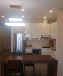Daire 3-oda 92 m² - Zuraba Gorgiladze, Batumi