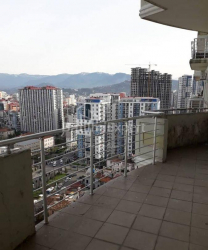 Daire 93 m² Daire - Yurievskaya, Batumi, Gürcistan