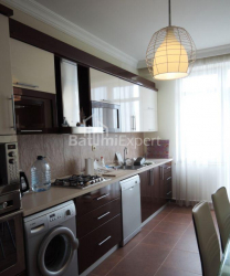 Daire 4-oda 180 m² - İlya Çavçavadze, Batumi