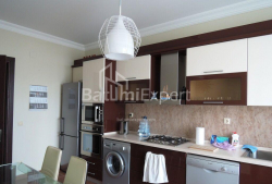 Daire 4-oda 180 m² - İlya Çavçavadze, Batumi
