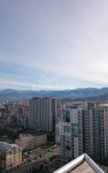 Daire 83 m² Daire - Zuraba Gorgiladze, Batumi, Gürcistan