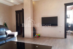 Daire 135 m² Daire - Petra Bagrationi, Batumi, Gürcistan