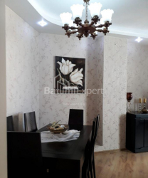 Daire 96 m² Daire - Şerif Khimshiashvili, Batumi, Gürcistan