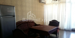 Daire 130 m² Daire - Şerif Khimshiashvili, Batumi, Gürcistan