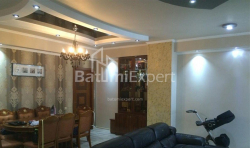 Daire 107 m² Daire - Şerif Khimshiashvili, Batumi, Gürcistan