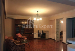 Daire 120 m² Daire - Zuraba Gorgiladze, Batumi, Gürcistan