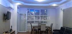 Daire 78 m² Daire - Şerif Khimshiashvili, Batumi, Gürcistan