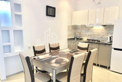 Daire 73 m² Daire - Zuraba Gorgiladze, Batumi, Gürcistan