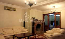 Daire 140 m² Daire - Kral Parnavaz, Batumi, Gürcistan