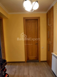 Daire 80 m² Daire - Rustaveli, Batumi, Gürcistan