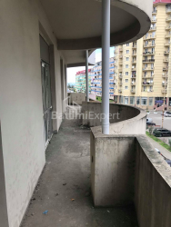 Daire 380 m² Daire - Zuraba Gorgiladze, Batumi, Gürcistan