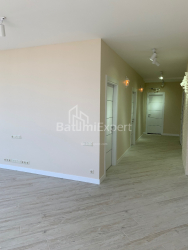 Daire 3-oda 106 m² - Ivane Javakhishvili, Batumi