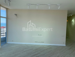 Daire 106 m² Daire - Ivane Javakhishvili, Batumi, Gürcistan