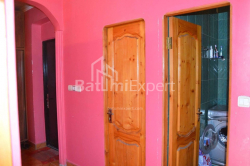Daire 74 m² Daire - Ahalgazrdoba, Makhinjauri, Gürcistan