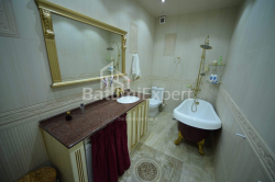 Daire 84 m² Daire - Rustaveli, Batumi, Gürcistan