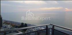 Daire 2-oda 47 m² - Şerif Khimshiashvili, Batumi