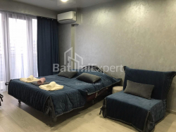 Daire 1-oda 38 m² - Şerif Khimshiashvili, Batumi