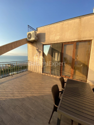 Daire 250 m² Daire - Şerif Khimshiashvili, Batumi, Gürcistan