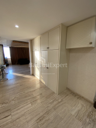 Daire 250 m² Daire - Şerif Khimshiashvili, Batumi, Gürcistan