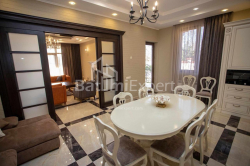 Mesken 500 m² Daire - Petre Iberi, Gonio, Gürcistan