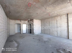 Daire 2-oda 59.4 m² - Kahramanlar Sokağı, Batumi