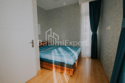 Daire 2-oda 72 m² - Şerif Khimshiashvili, Batumi