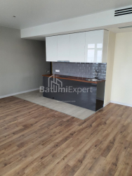 Daire 3-oda 74.7 m² - Lech ve Maria Kachinsky, Batumi