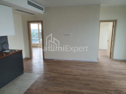 Daire 3-oda 74.7 m² - Lech ve Maria Kachinsky, Batumi
