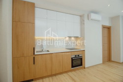Daire 84 m² Daire - Kahramanlar Sokağı, Batumi, Gürcistan